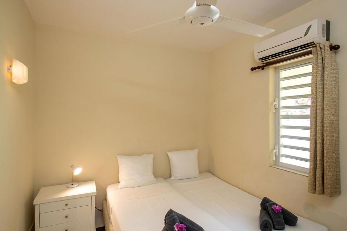 Trupial D3 Relax & Dive Resort Bonaire Village Кралендижк Екстериор снимка