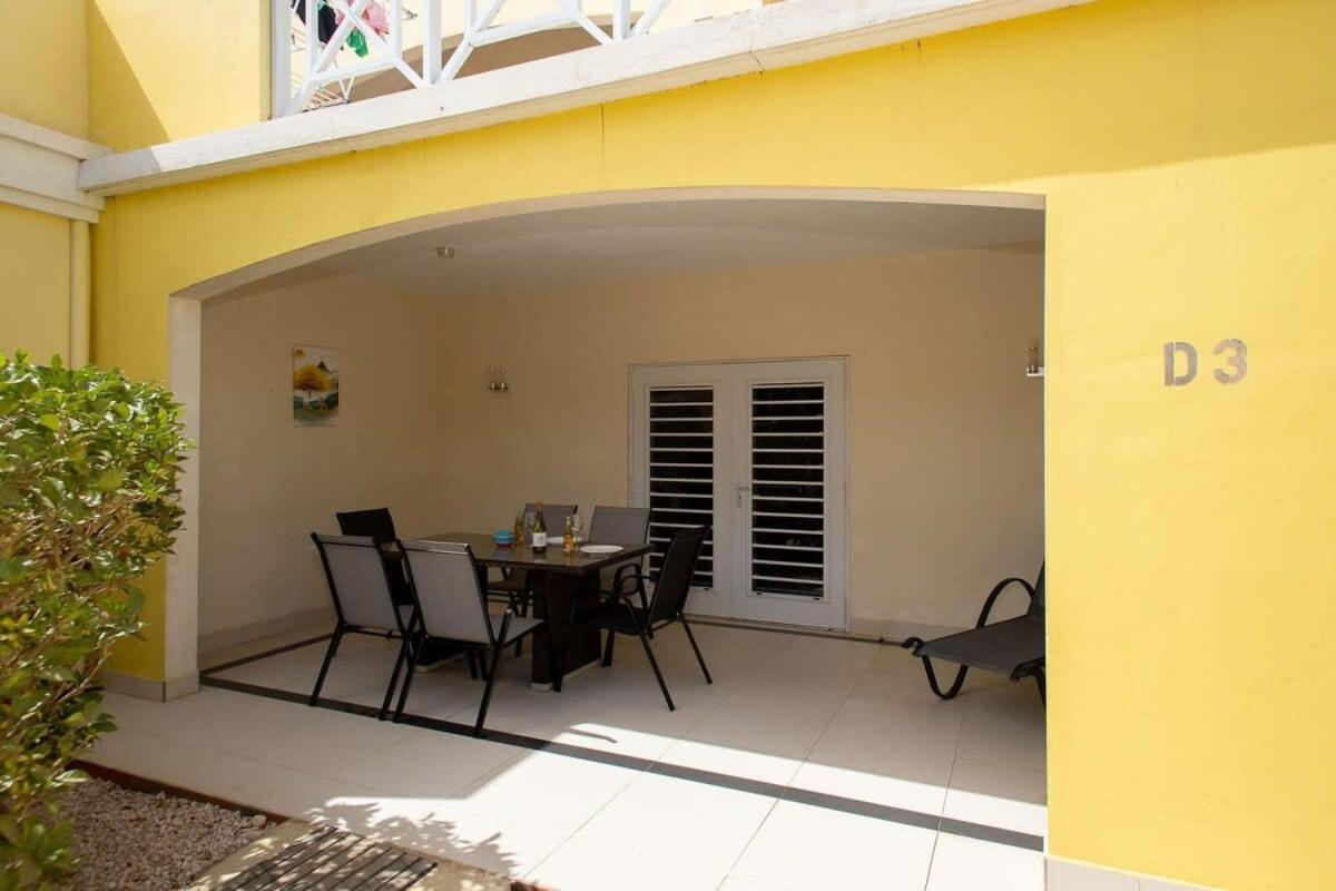 Trupial D3 Relax & Dive Resort Bonaire Village Кралендижк Екстериор снимка